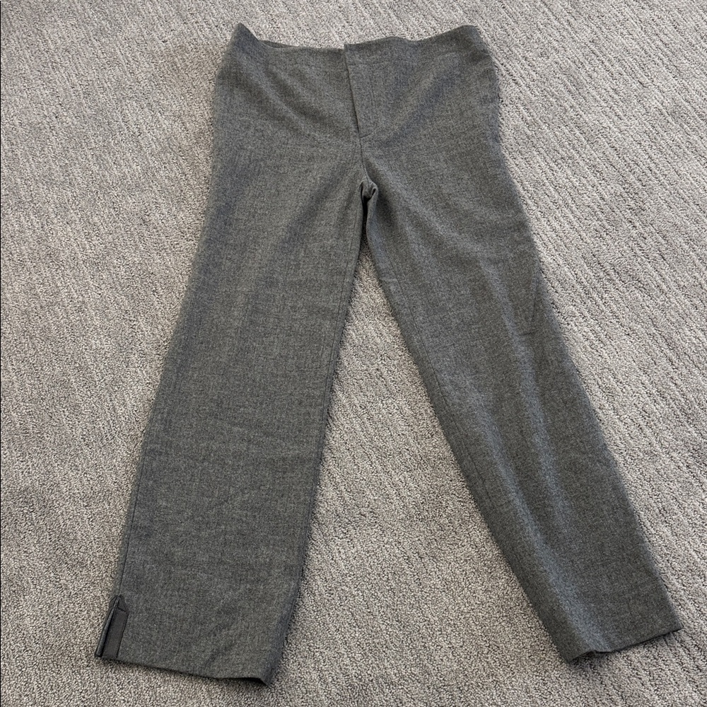 Margaret O'Leary Gray Cropped Wide-Leg Pants that are labeled L but are like a S